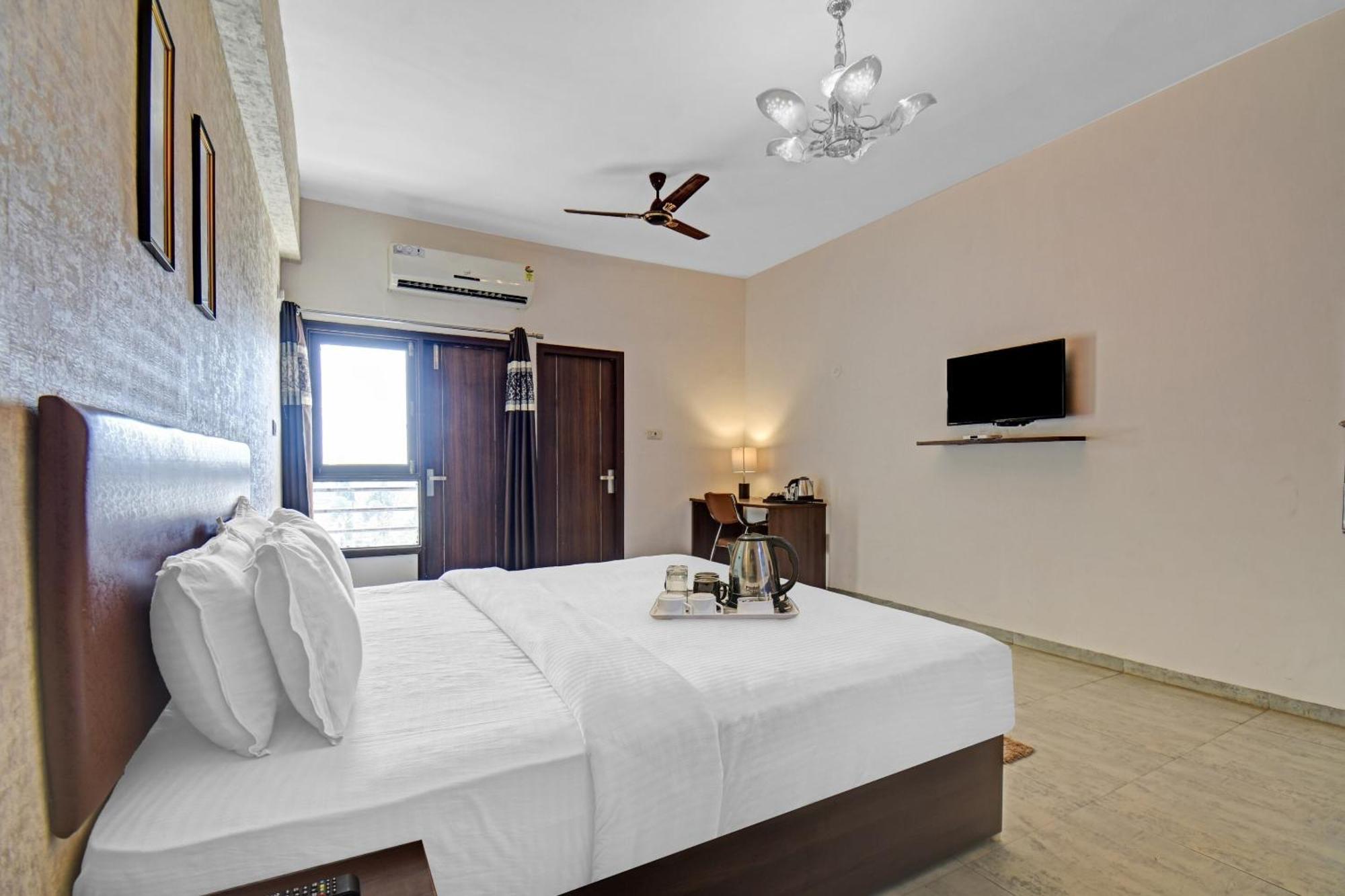Townhouse Classio Suites Sirdi Kültér fotó